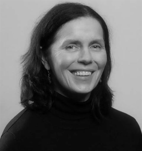 Dr. Līga Gulbe
